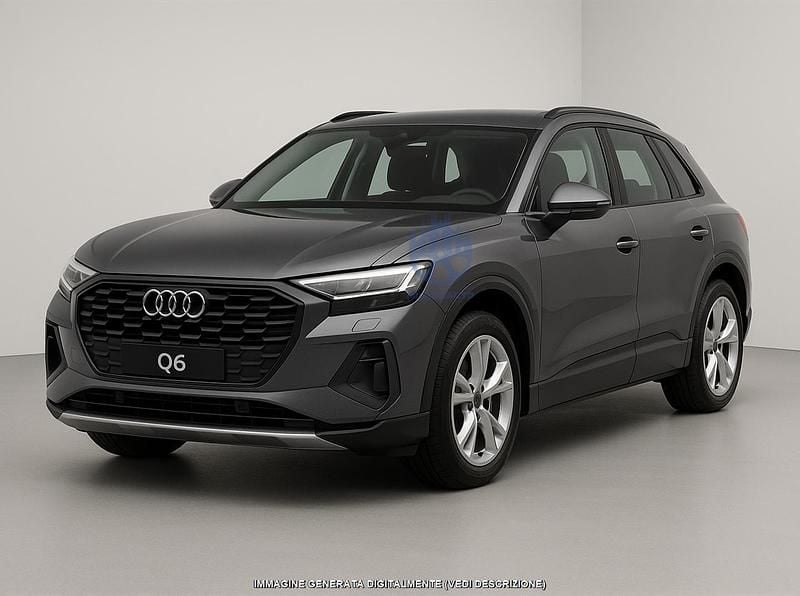 Usata Audi Q6 e-tron Ambiente 185 kW (252 CV) 2025 Grigio SUV