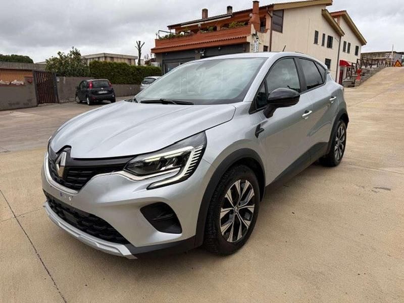 Argento Usata 2022 Renault Captur Equilibre SUV | 17.800 € (Buon prezzo) - Immagine 1/4