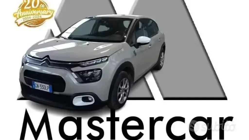 Używany Citroën C3 83 KM (61 kW) 2023 Szary Hatchback