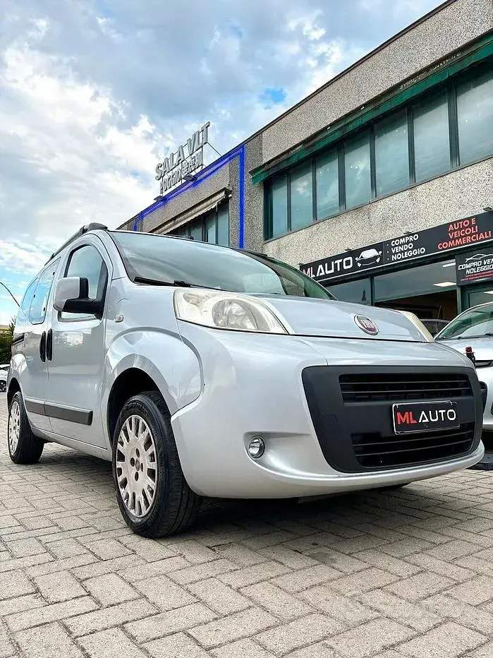 Usata Fiat Qubo Dynamic 77 CV (56 kW) 2012 Grigio Monovolume