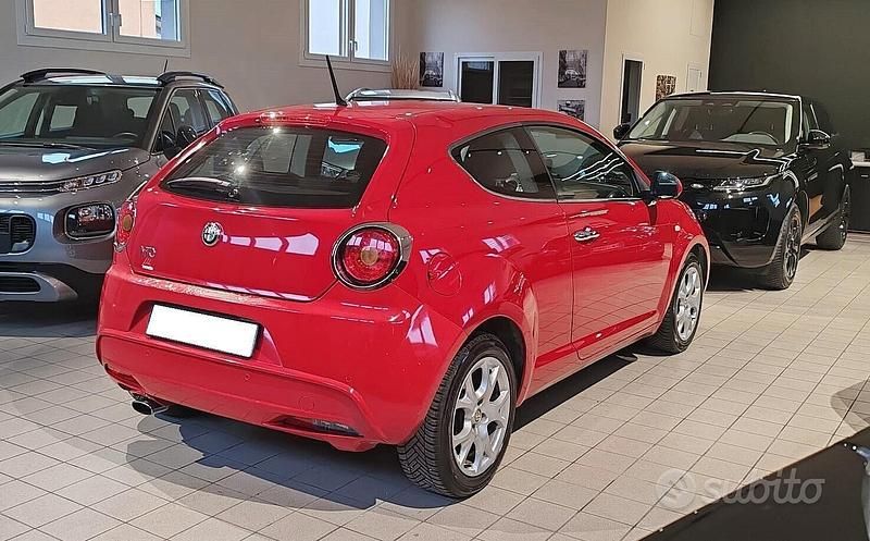 Usata Alfa Romeo MiTo Distinctive 105 CV (77 kW) 2010 Rosso Utilitaria
