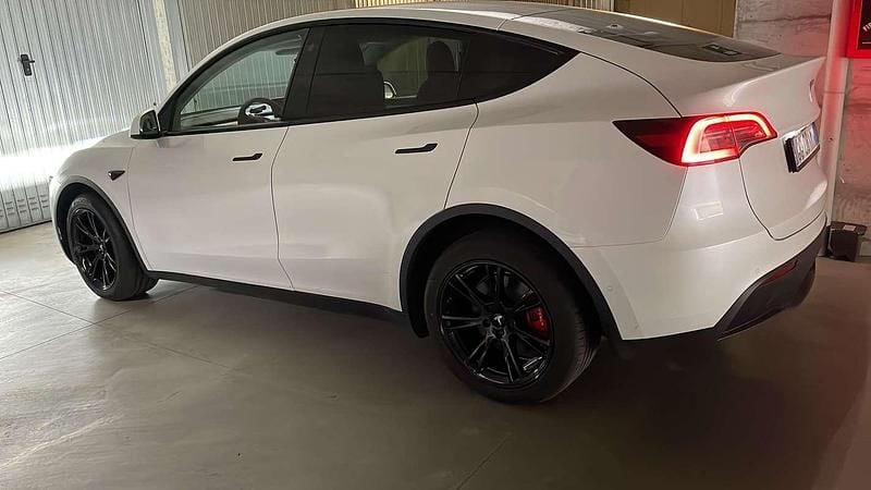 Usata Tesla Model Y 152 kW (208 CV) 2021 Bianco SUV