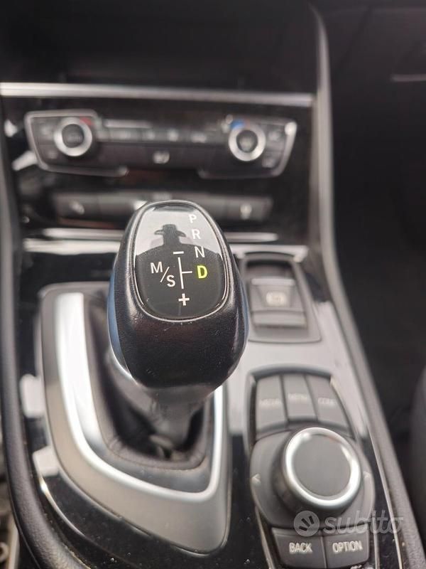 Usata BMW 220 Active Tourer Advantage 192 CV (141 kW) 2018 Giallo Monovolume