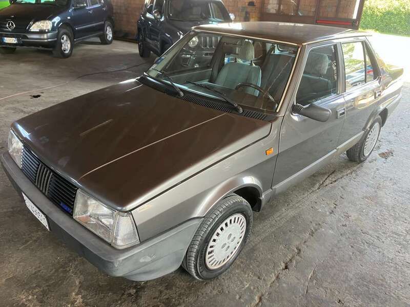 Usata Fiat Regata S 65 CV (47 kW) 1986 Grigio Berlina