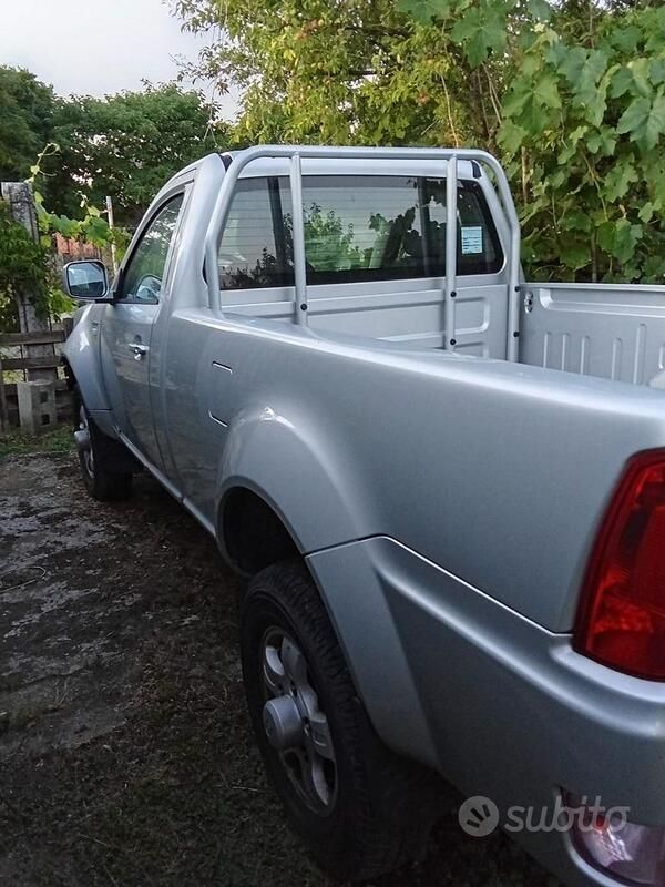 Usata Tata Xenon 140 CV (102 kW) 2008 Grigio Pick-up