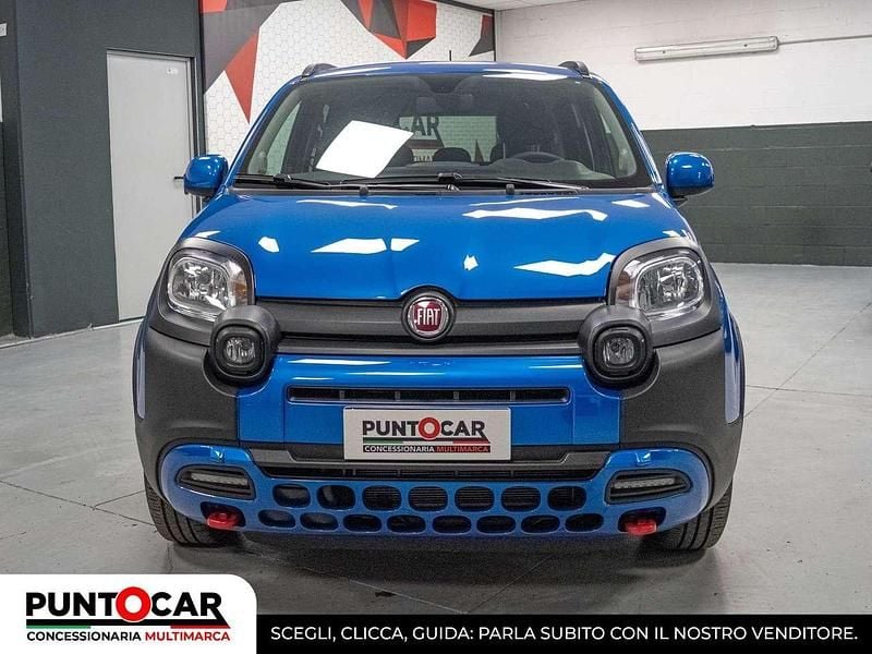 Usata Fiat Panda Cross Cross 69 CV (50 kW) 2024 Blu/azzurro Utilitaria