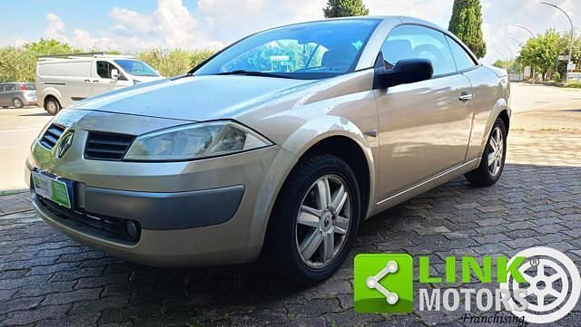 Oro Usata 2005 Renault Mégane Cabriolet Dynamique Cabrio | 2000 € - Immagine 1/4