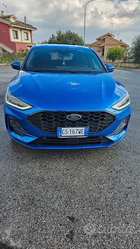 Usata Ford Focus ST-Line 125 CV (91 kW) 2024 Blu Berlina