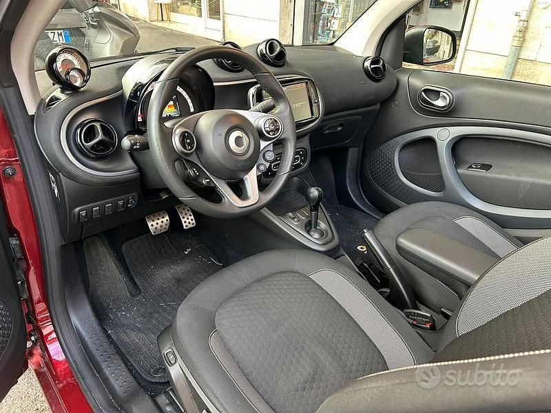 Usata Smart ForTwo Electric Drive 60 kW (82 CV) 2021 Cabrio