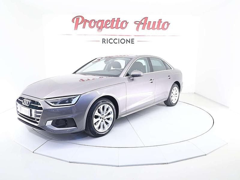Usata Audi A4 Advanced Plus 163 CV (119 kW) 2021 Grigio terra met. Berlina