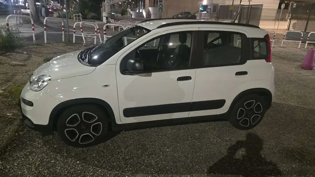 Usata Fiat Panda Cross Cross 69 CV (50 kW) 2022 Utilitaria