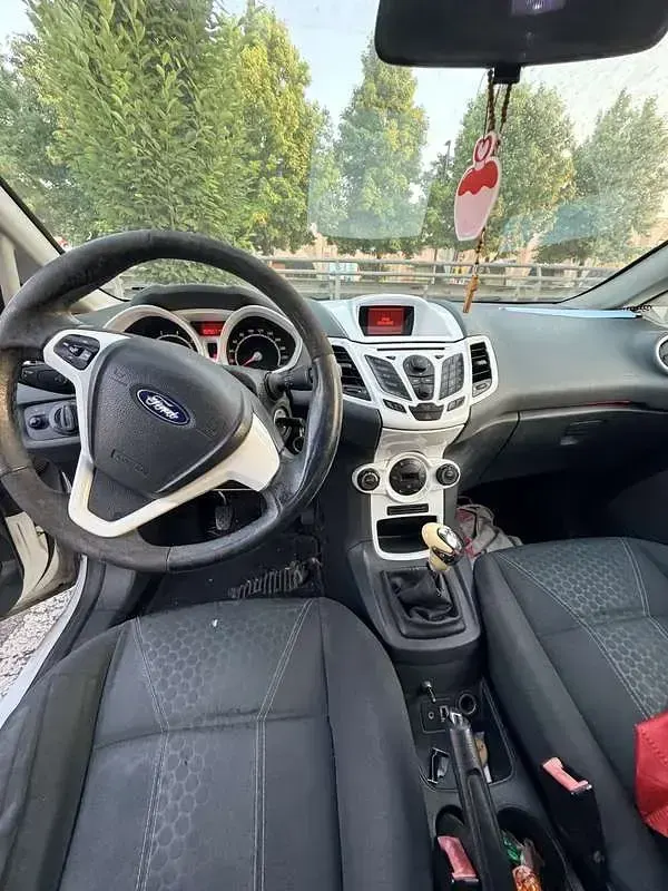 Begagnad Ford Fiesta Titanium 82 HK (60 kW) 2009 Sedan