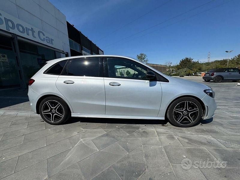 Usata Mercedes B180 AMG line 2023 Monovolume