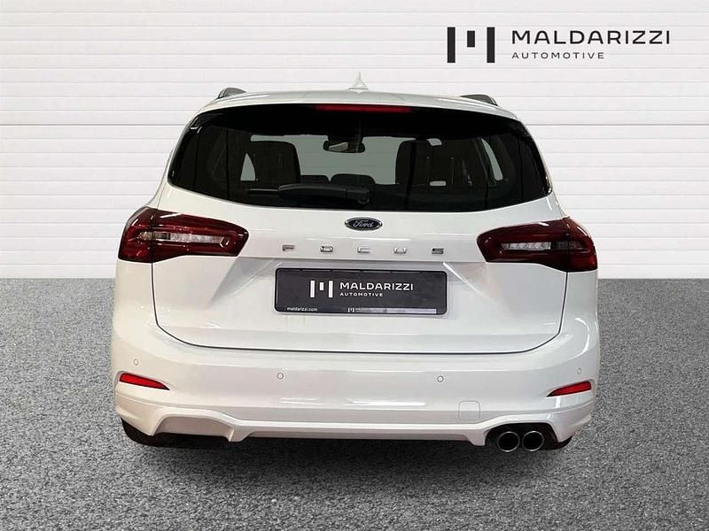 Usata Ford Focus ST-Line 120 CV (88 kW) 2023 Bianco Station wagon