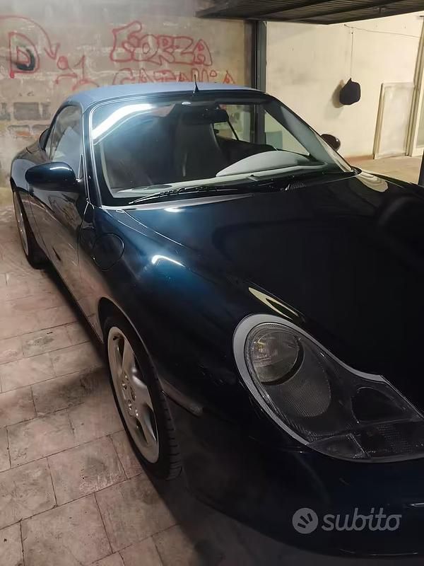 Usata Porsche 996 300 CV (220 kW) 2000 Blu Cabrio
