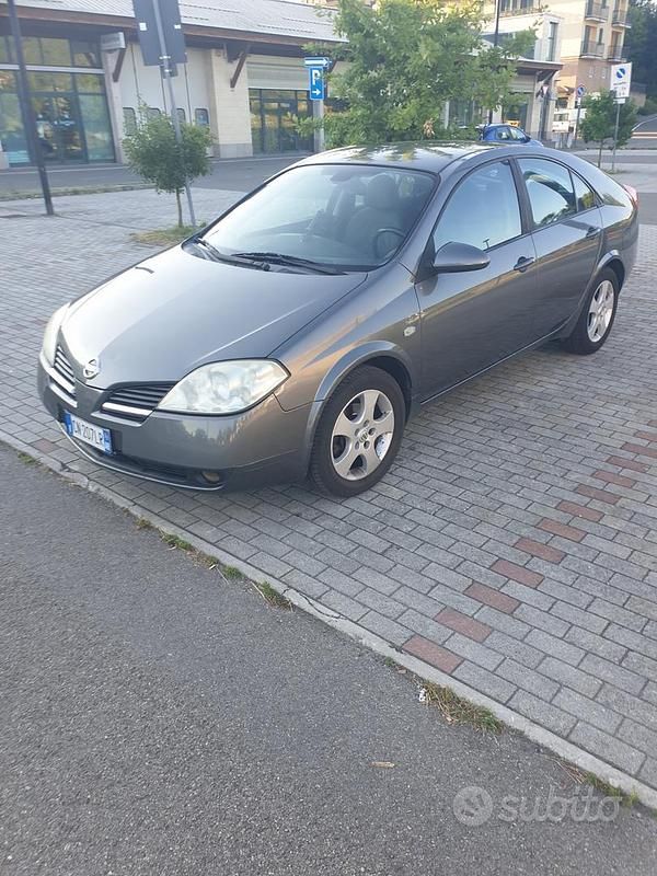 Grigio Usata 2004 Nissan Primera Tre volumi | 1400 € - Immagine 1/4