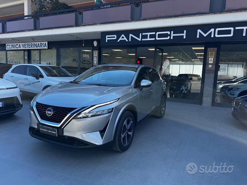 Grigio Usata 2024 Nissan Qashqai N-Connecta SUV | 28.900 € (Buon prezzo) - Immagine 1/4