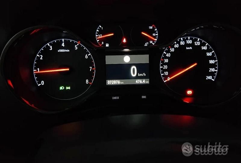 Usata Opel Crossland 110 CV (80 kW) 2021 SUV
