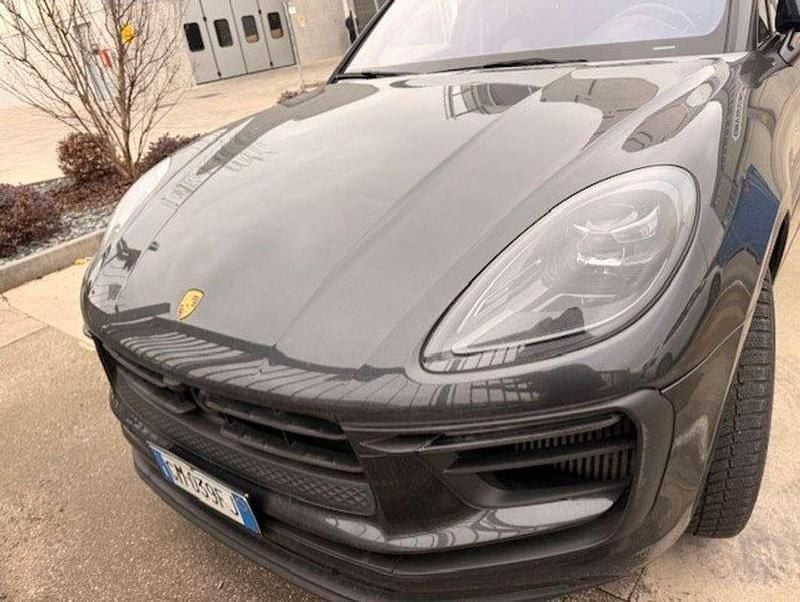 Usata Porsche Macan S 381 CV (280 kW) 2023 Grigio SUV
