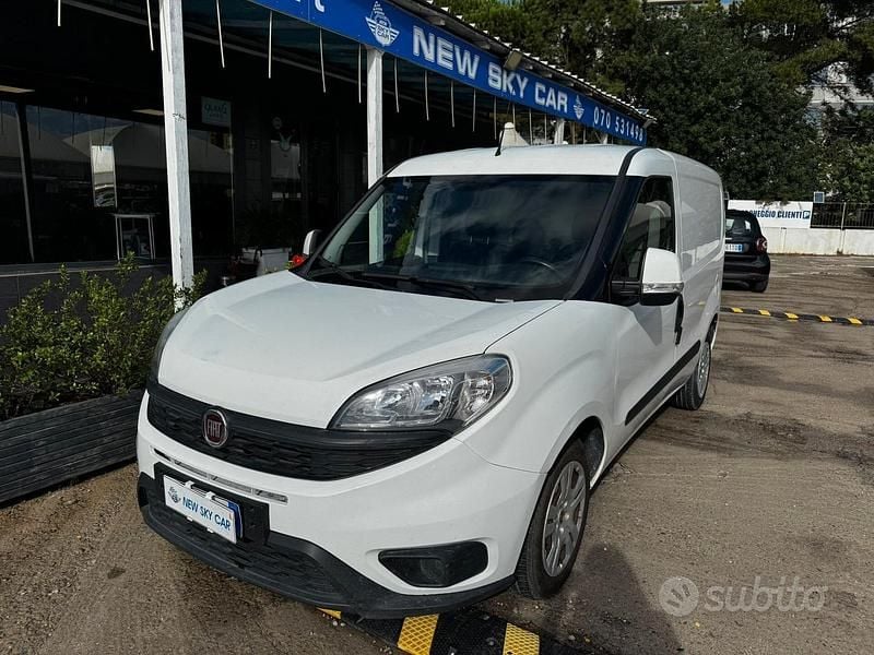 Usata Fiat Doblò 95 CV (69 kW) 2018 Bianco Monovolume