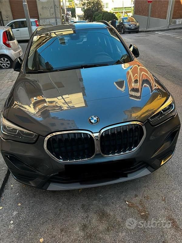 Grigio Usata 2021 BMW X1 SUV | 22.000 € - Immagine 1/4