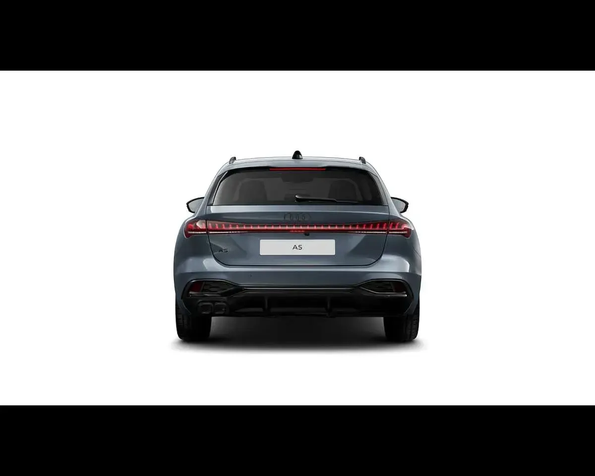 Nuova Audi A5 S-Line 204 CV (150 kW) 2026 Blu orizzonte metallizzato Station wagon
