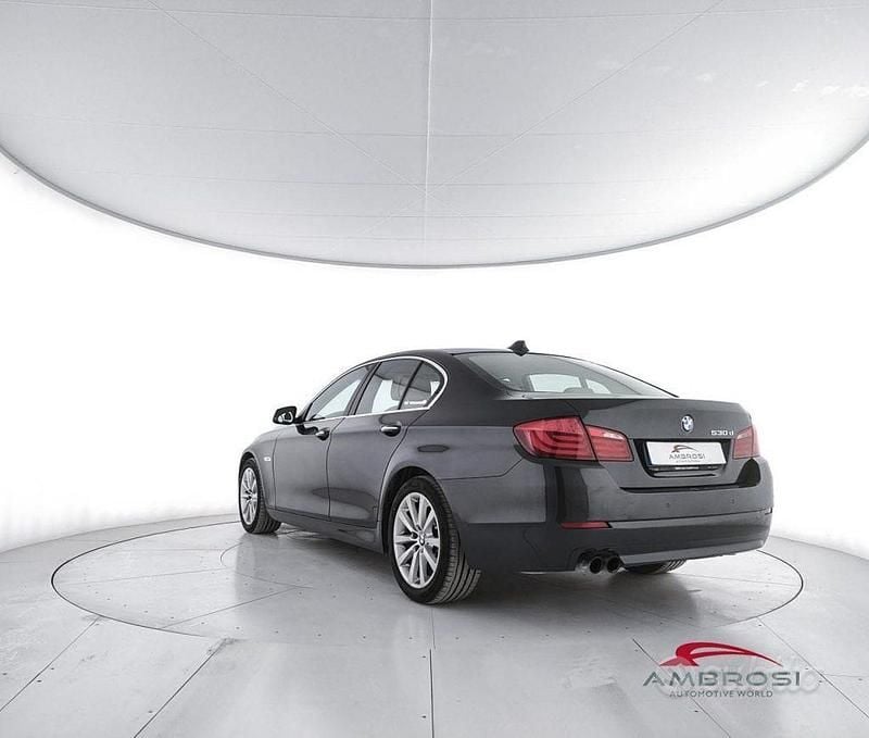 Usata BMW 525 204 CV (150 kW) 2010 Grigio Berlina