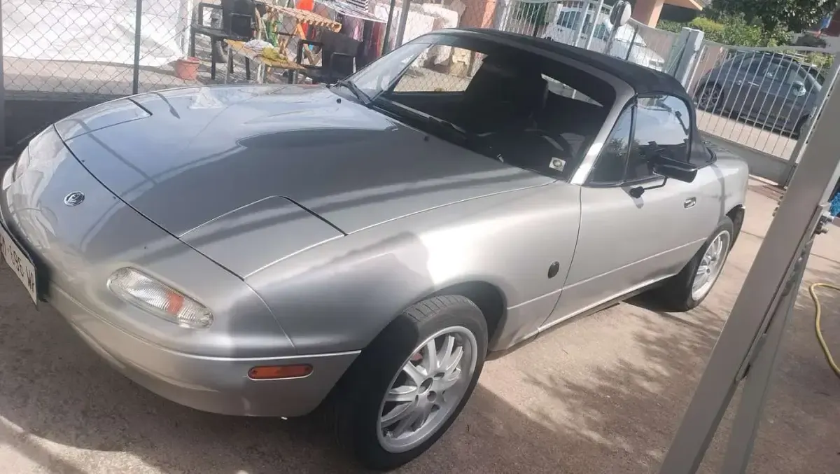 Usata Mazda MX5 90 CV (66 kW) 1997 Grigio Cabrio