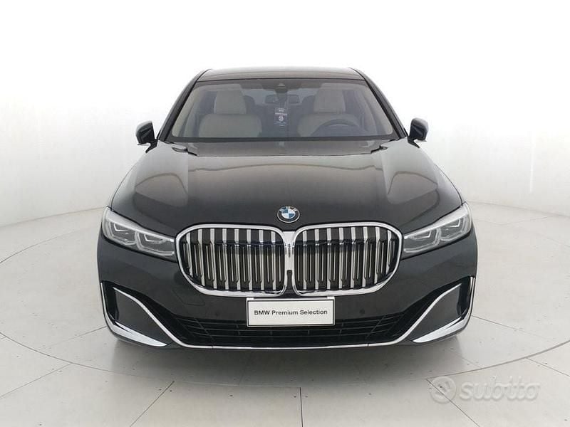 Usata BMW 740 Comfort Edition 340 CV (250 kW) 2021 Nero Berlina