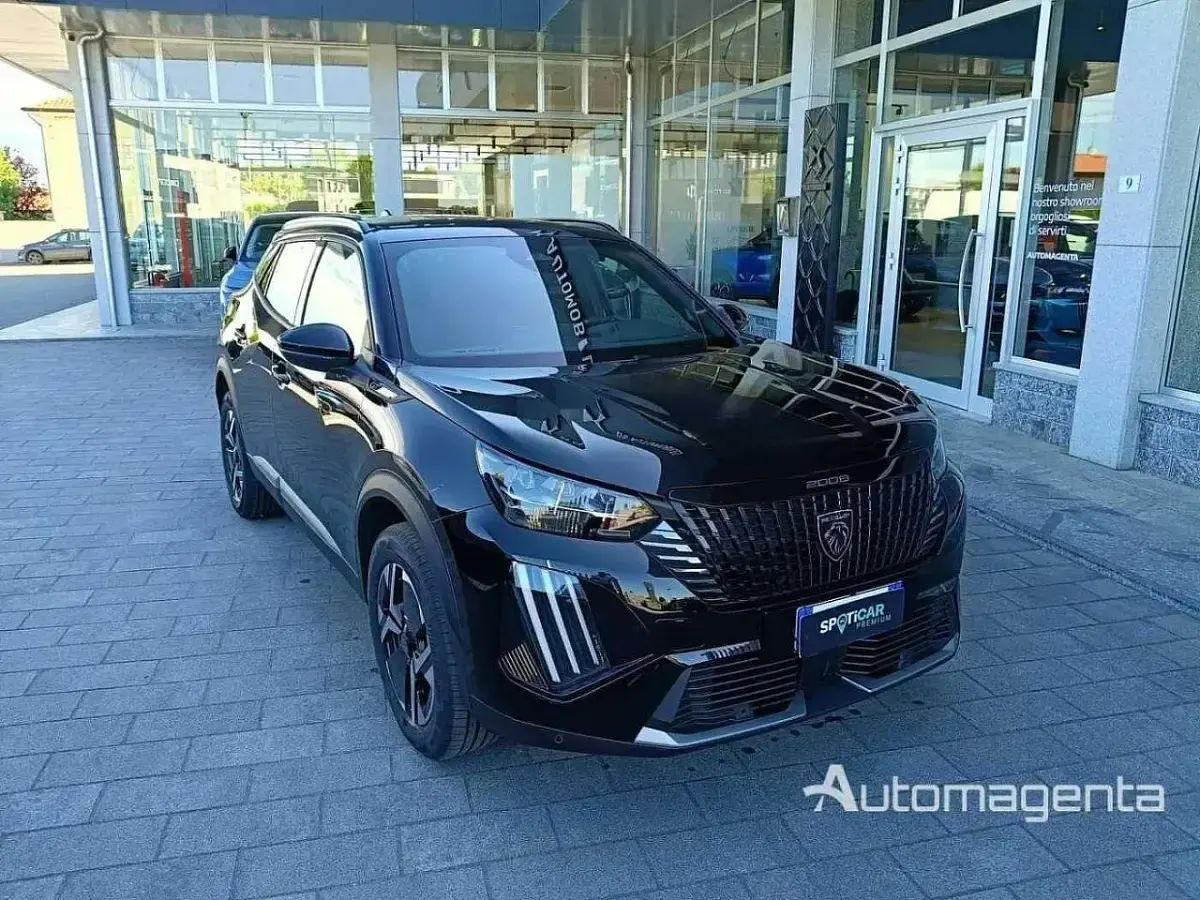 Usata Peugeot 2008 GT 136 CV (100 kW) 2026 SUV