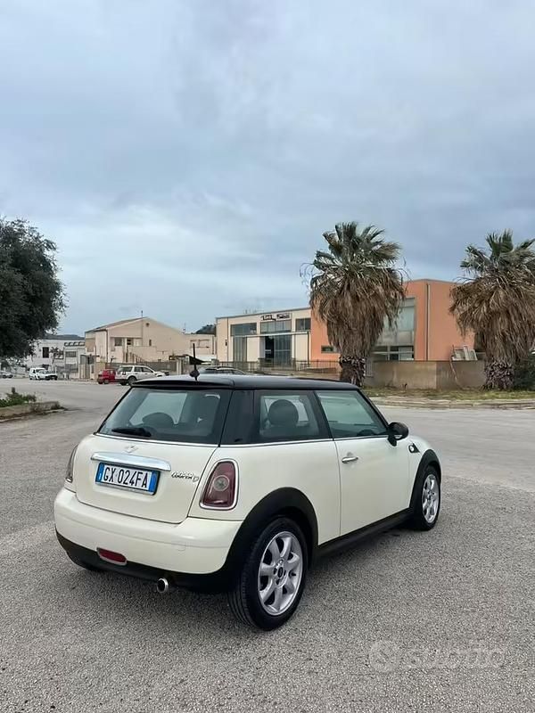 Usata Mini Cooper Coupé 2009 Bianco Coupé