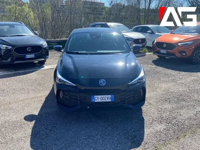 Usado MG MG3 Comfort 116 CV (85 kW) 2025 Negro Utilitario