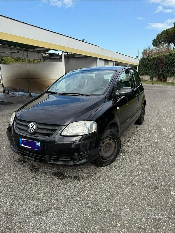 Usata VW Fox 70 CV (51 kW) 2006 Nero Utilitaria
