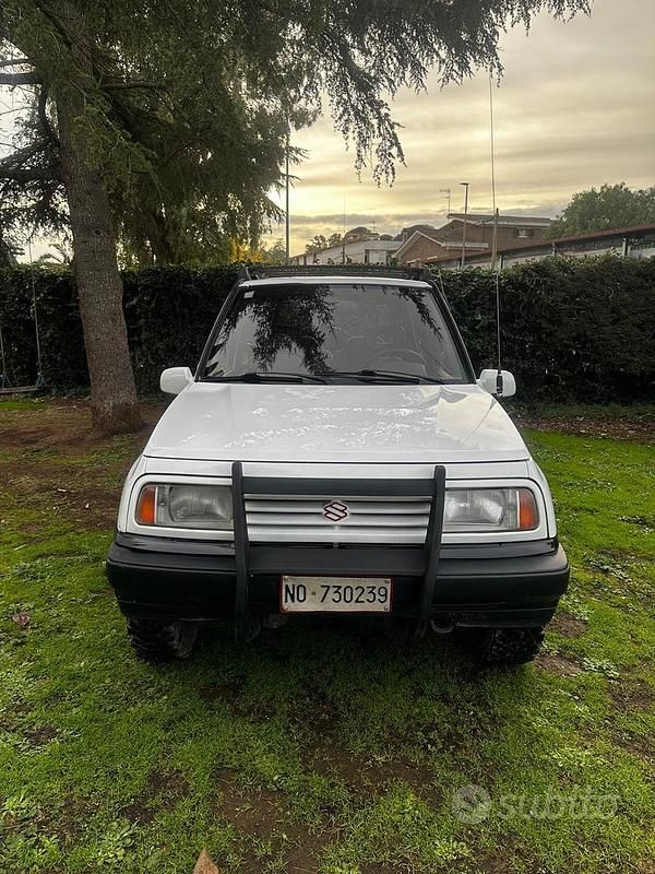 Usata Suzuki Vitara 80 CV (58 kW) 1991 Bianco Station wagon