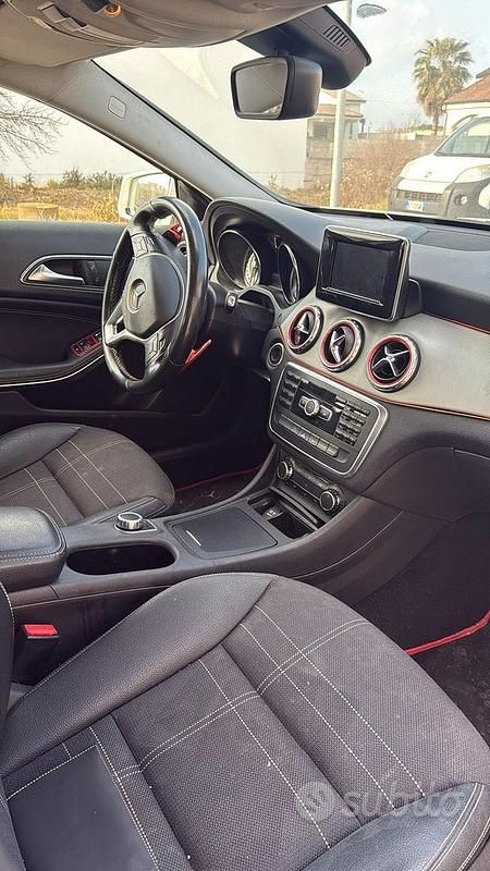 Usata Mercedes GLA200 2013 Bianco SUV