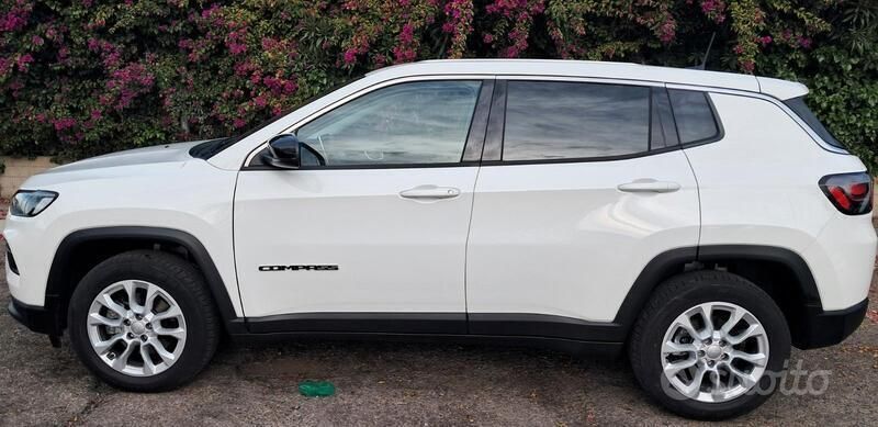 Usata 2024 Jeep Compass SUV | 29.900 € (Cara) - Immagine 1/4