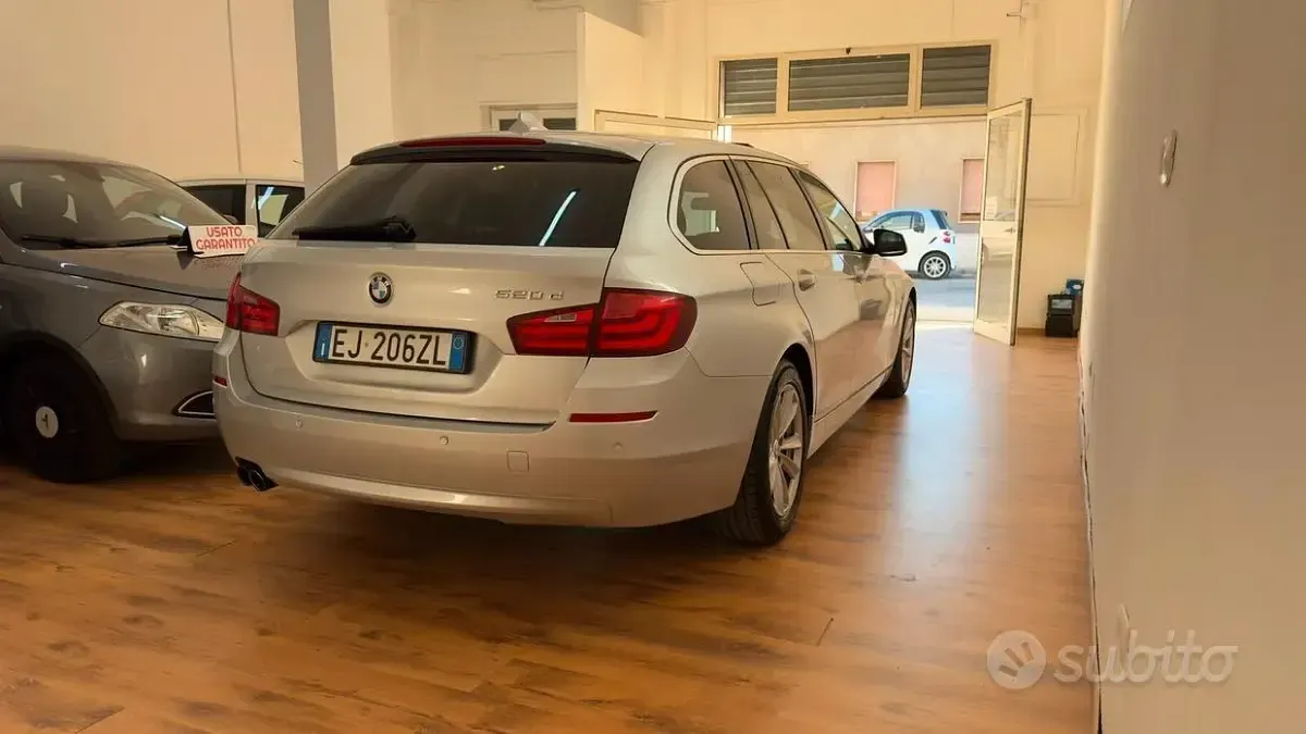 Usata BMW 520 184 CV (135 kW) 2011 Grigio Station wagon