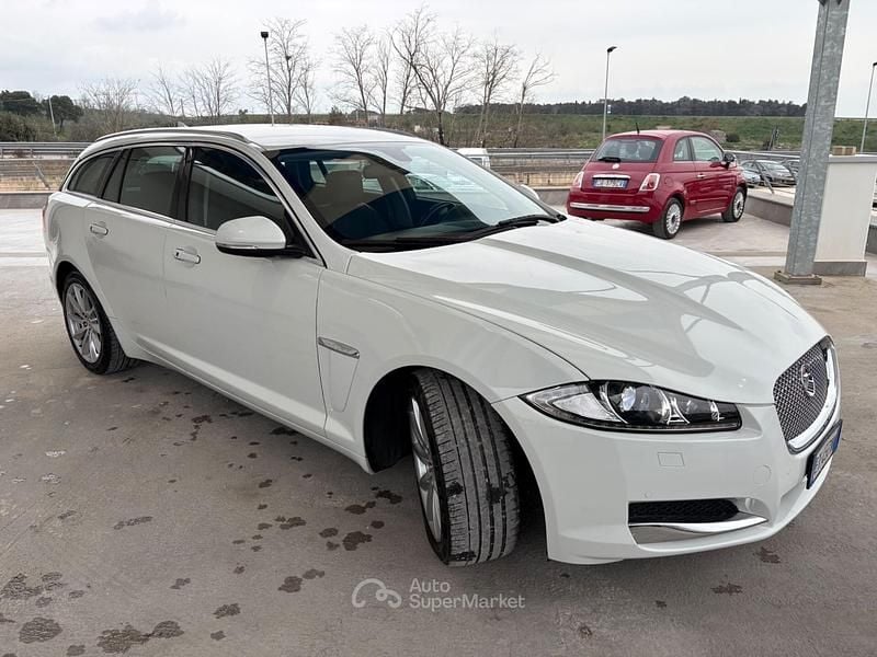 Usata Jaguar XF Sportbrake 163 CV (119 kW) 2014 Bianco Station wagon