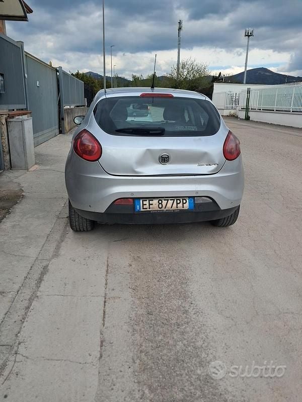 Usata Fiat Bravo 120 CV (88 kW) 2010 Grigio Utilitaria
