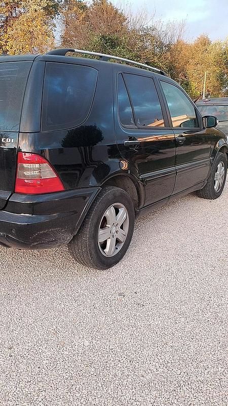 Usata Mercedes ML270 2006 Nero SUV