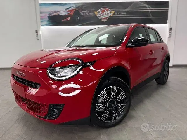 Nuova Fiat 600 La Prima 145 CV (106 kW) 2025 Rosso SUV