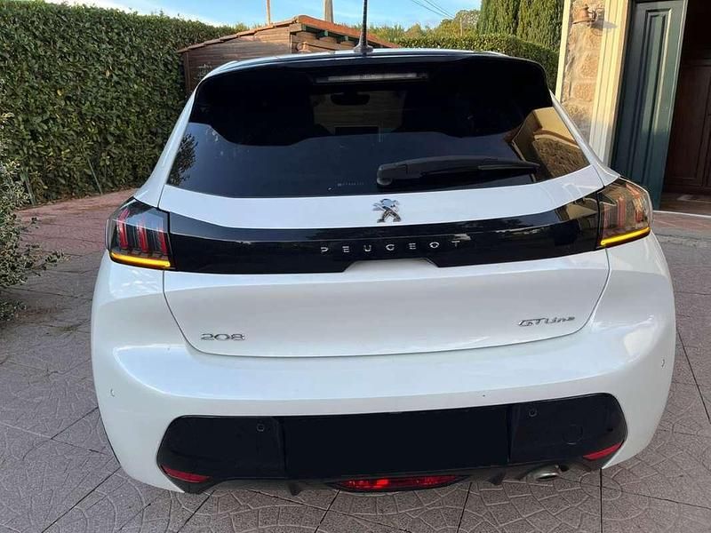 Usata Peugeot 208 GT-line 101 CV (74 kW) 2019 Bianco Utilitaria