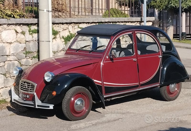 Usata Citroën 2CV Charleston 29 CV (21 kW) 1984 Nero Berlina