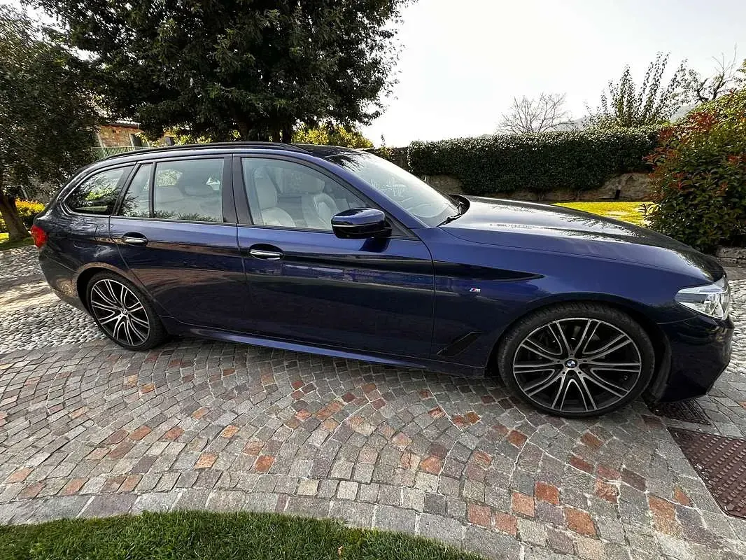 Usata BMW 530 M Sport 265 CV (194 kW) 2017 Blu/azzurro Station wagon
