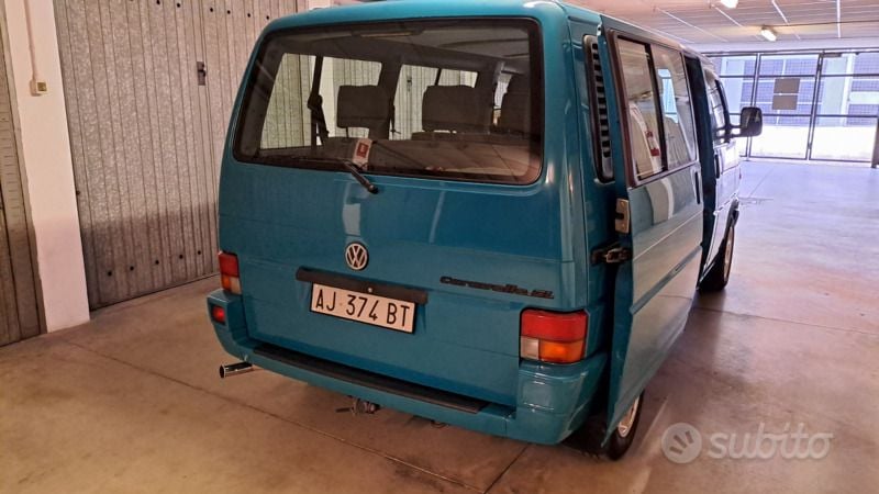 Usata VW Caravelle 1996 Verde Monovolume