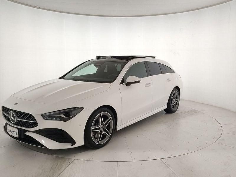 Usata Mercedes CLA200 AMG Line Premium 149 CV (109 kW) 2024 Bianco Station wagon