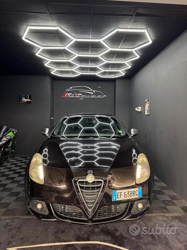 Usata Alfa Romeo Giulietta 120 CV (88 kW) 2011 Nero Utilitaria