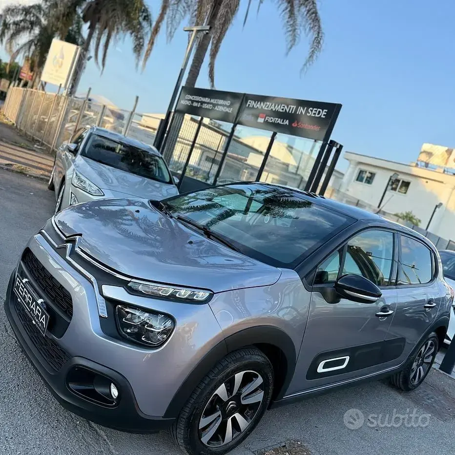 Usata Citroën C3 Shine 102 CV (75 kW) 2022 Grigio Utilitaria