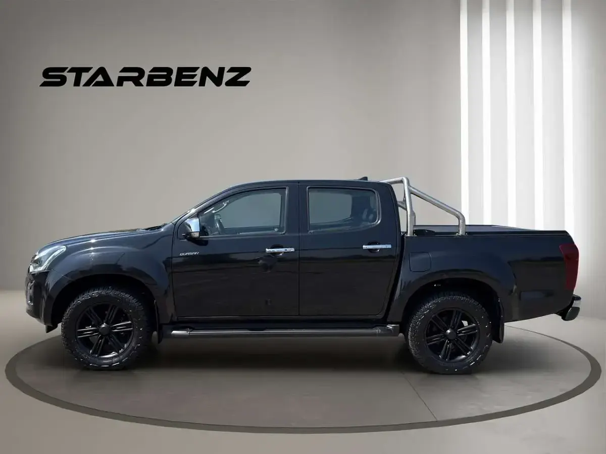 Usata Isuzu D-Max 163 CV (119 kW) 2017 Nero Pick-up