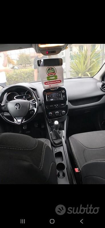 Usata Renault Clio IV 75 CV (55 kW) 2013 Bianco Berlina